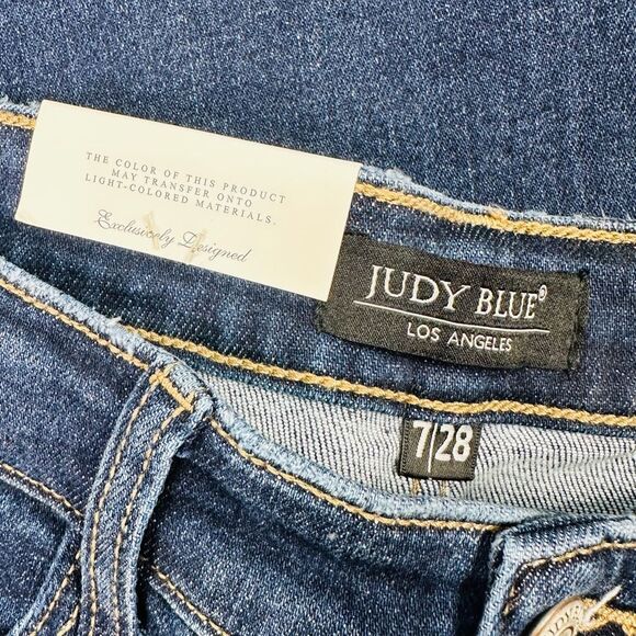 Judy Blue High-Rise Dark Wash Cropped Wide Leg Jeans - Size 7 / 28 - Picture 5 of 8